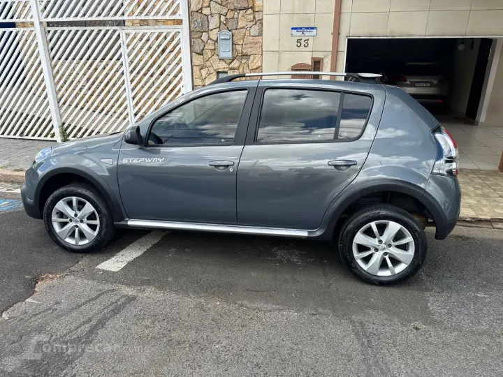 Sandero 1.6 16V 4P FLEX STEPWAY AUTOMÁTICO