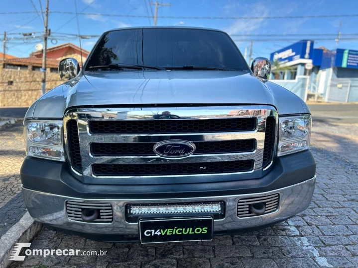 F-250 XLT 4.2 180cv CD TB Diesel
