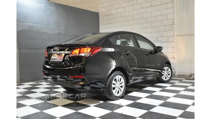 HB20S - 1.0 COMFORT PLUS 12V 4P MANUAL