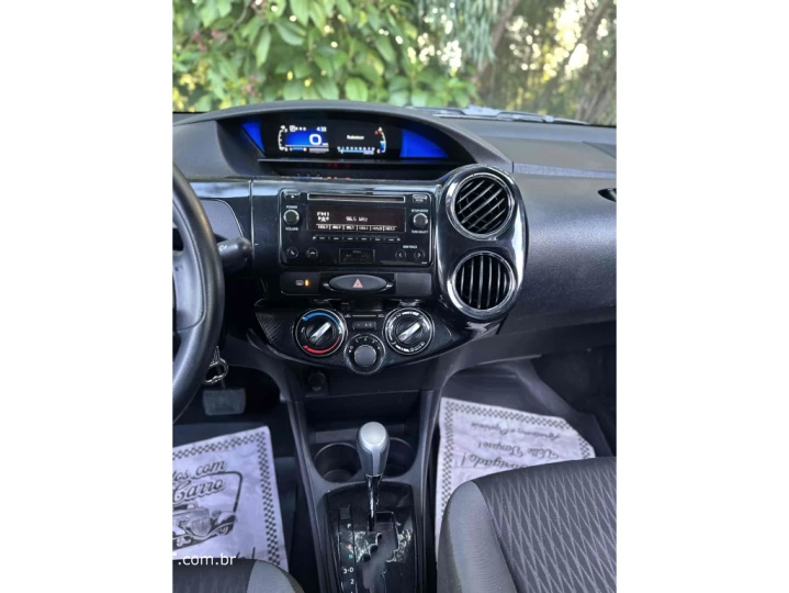 ETIOS 1.5 X Plus Sedan 16V