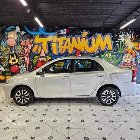 ETIOS PLATINUM SEDAN 1.5 FLEX MANUAL