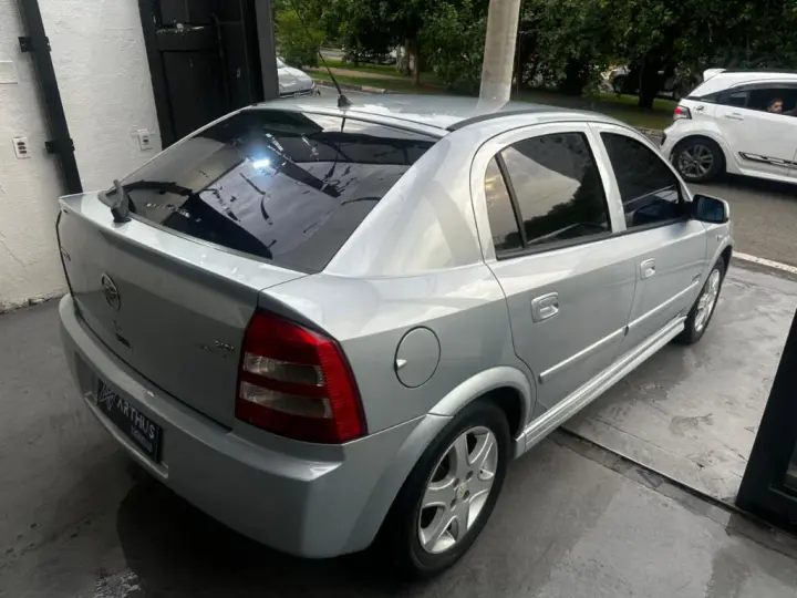 Astra Advantage 2.0 MPFI 8V FlexPower 5p