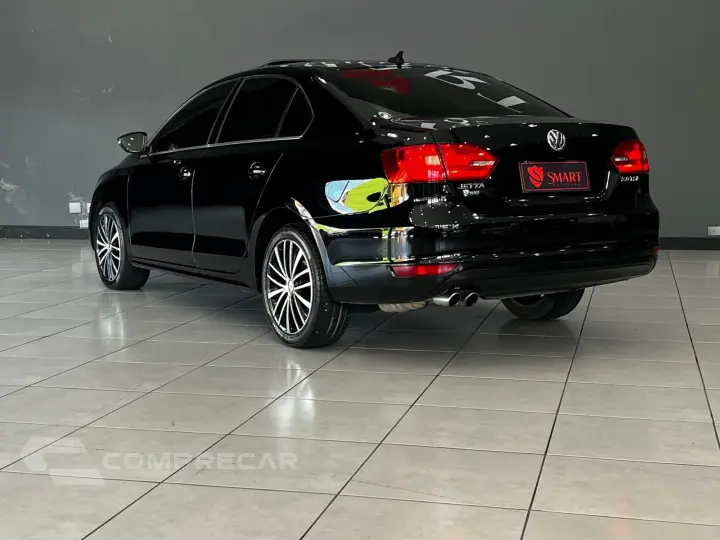 JETTA 2.0 TSI HIGHLINE 211CV GASOLINA 4P TIPTRONIC