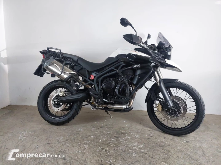 TRIUMPH TIGER 800 XCA
