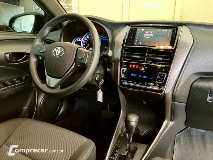 Yaris Hatch 1.5 16V 4P FLEX XL MULTIDRIVE AUTOMÁTICO CVT