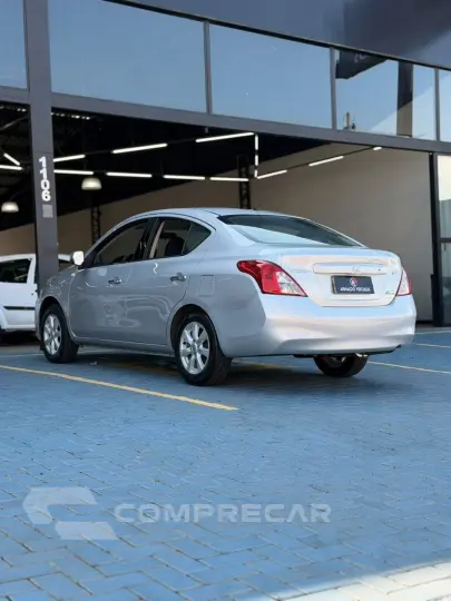 VERSA SL 1.6 16V Flex Fuel 4p Mec.