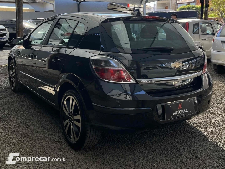VECTRA 2.0 MPFI GT HATCH 8V FLEX 4P MANUAL