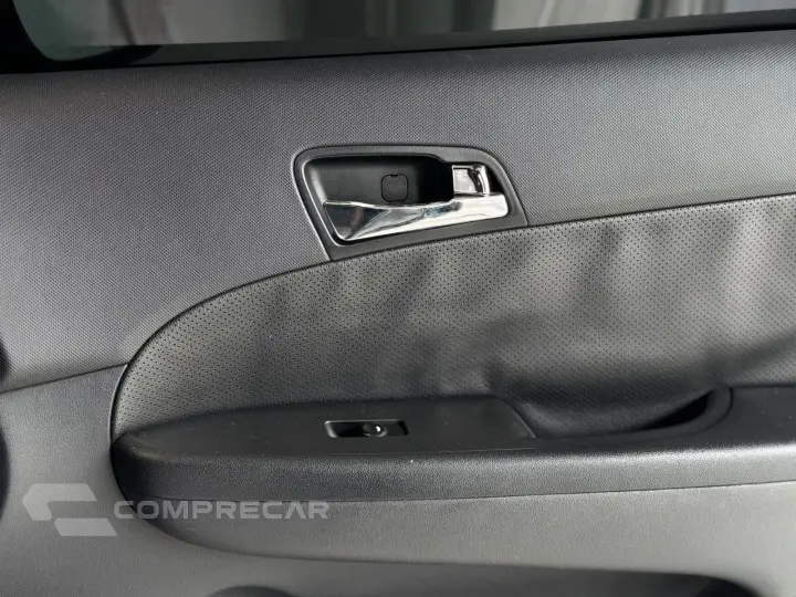 I30 2.0 MPI 16V GASOLINA 4P AUTOMÁTICO