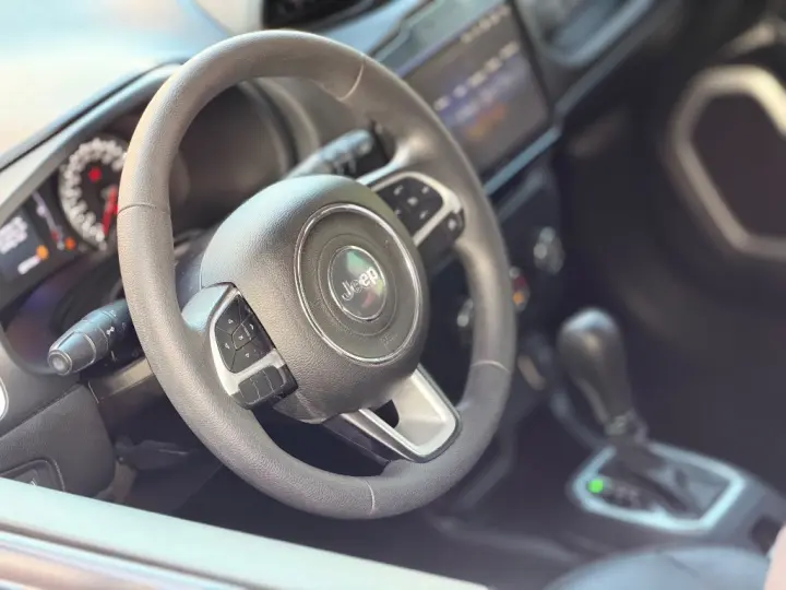 Renegade1.8 4x2 Flex 16V Aut.