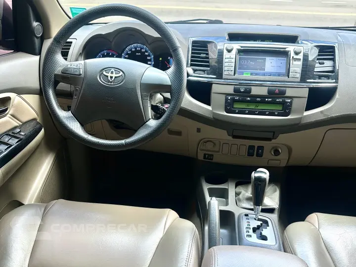 HILUX SW4 3.0 SRV 4X4 16V TURBO INTERCOOLER DIESEL 4P AUTOMÁ