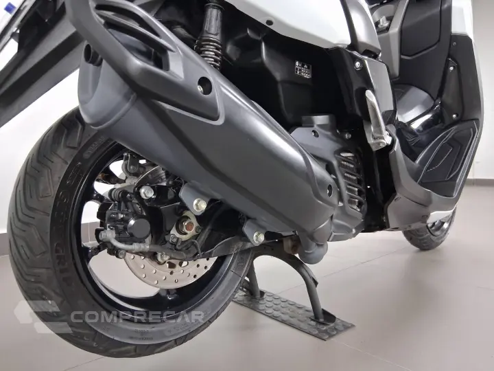 YAMAHA NMAX 160 ABS