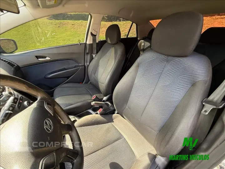 HB20S 1.6 COMFORT PLUS 16V FLEX 4P MANUAL