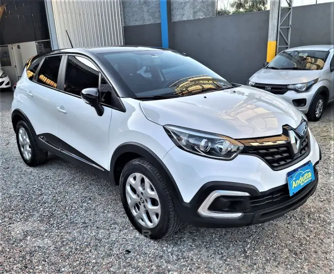 Captur 1.6 16V 4P FLEX SCE LIFE X-TRONIC CVT