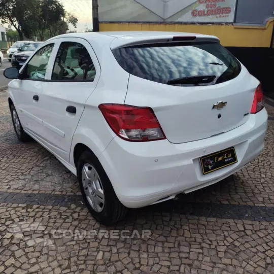 ONIX HATCH LT 1.0 8V FlexPower 5p Mec.