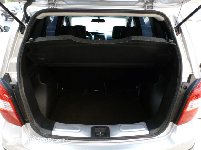 LIVINA 1.8 SL 16V