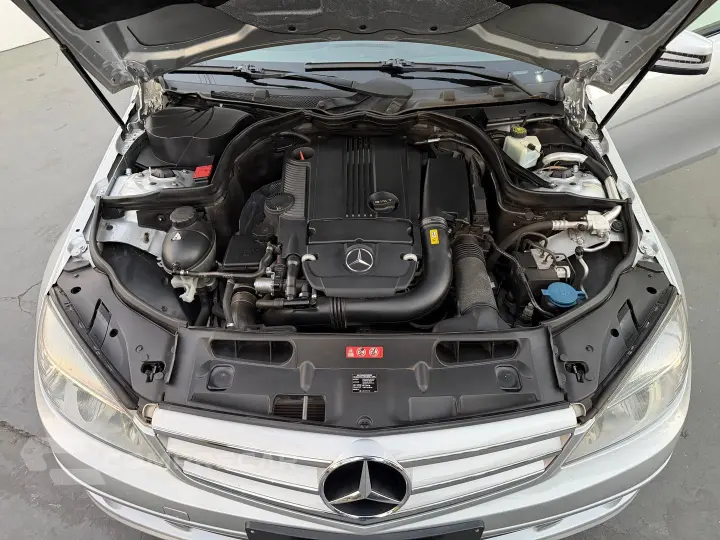 C 180 1.8 Cgi Classic 16V Turbo Gasolina 4P Automático