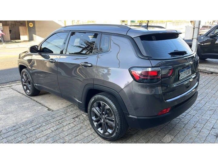 COMPASS 1.3 T270 LONGITUDE TB FLEX 80 ANOS