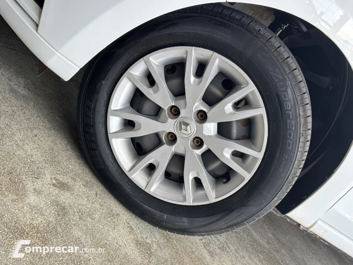 LOGAN 1.0 12V SCE FLEX ZEN MANUAL