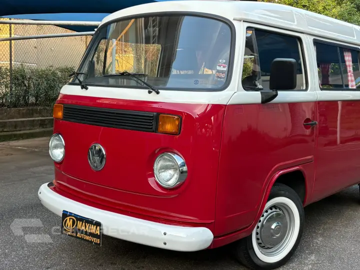 KOMBI 1.6 MI STD Lotação 8V