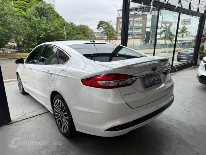 Fusion Titanium 2.0 145cv Aut. (Híbrido)