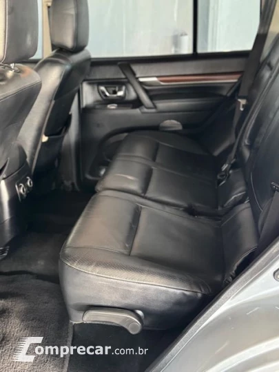Pajero HPE Full 3.8 V6 250cv 5p Aut.
