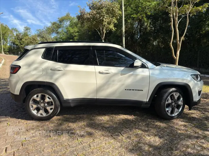 COMPASS 2.0 16V FLEX LONGITUDE AUTOMÁTICO