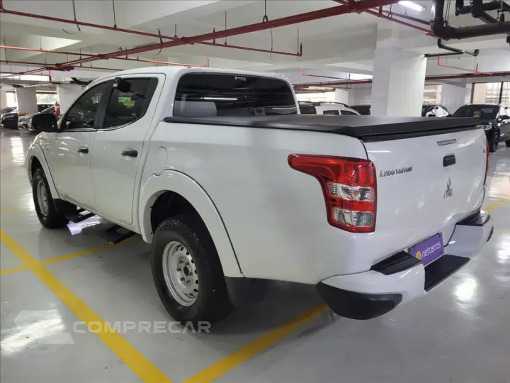 L200 TRITON 2.4 16V TURBO DIESEL GL CD 4X4 MANUAL