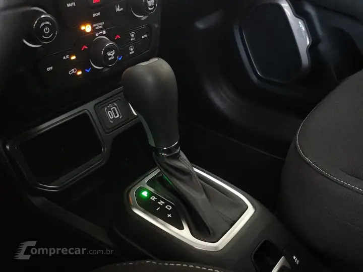 RENEGADE 1.3 T270 TURBO FLEX ALTITUDE AT6 SPORT