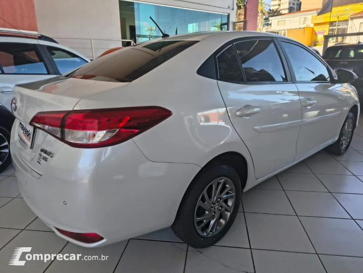 Yaris Sedan 1.5 16V 4P FLEX XS MULTIDRIVE AUTOMÁTICO CVT
