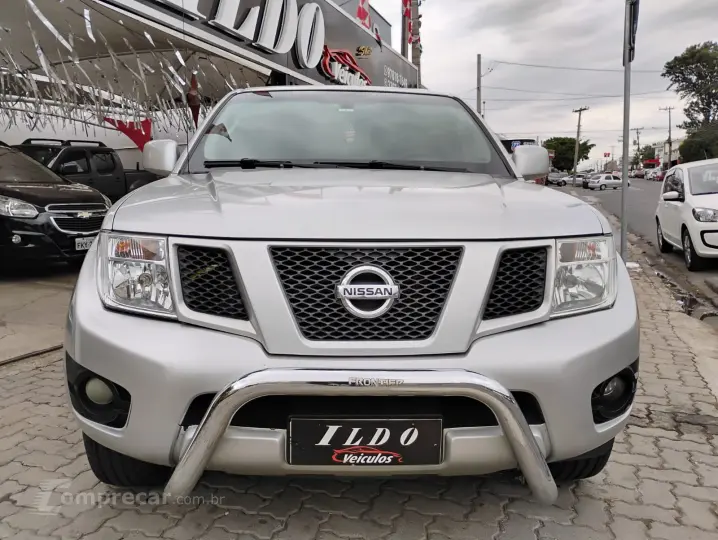 FRONTIER 2.5 LE 4X4 CD Turbo EL
