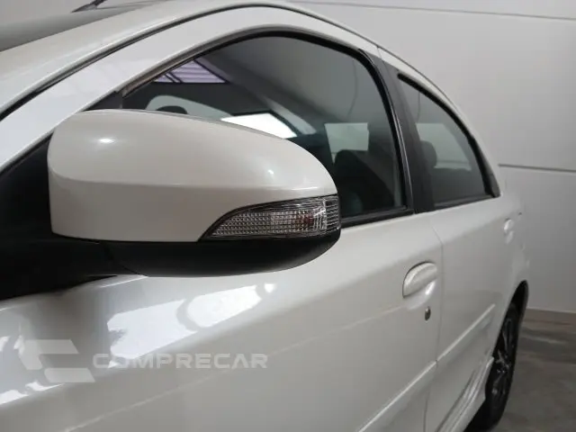 ETIOS SEDAN - 1.5 PLATINUM SEDAN 16V 4P AUTOMÁTICO