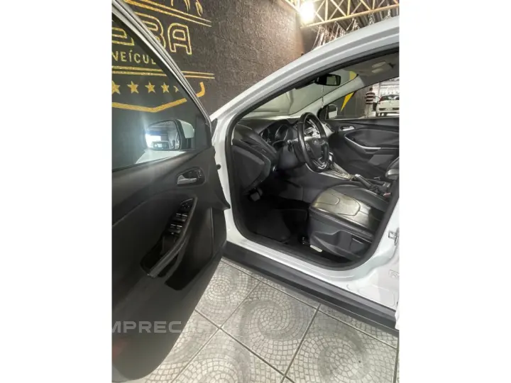 FOCUS 2.0 SE PLUS 16V FLEX 4P POWERSHIFT