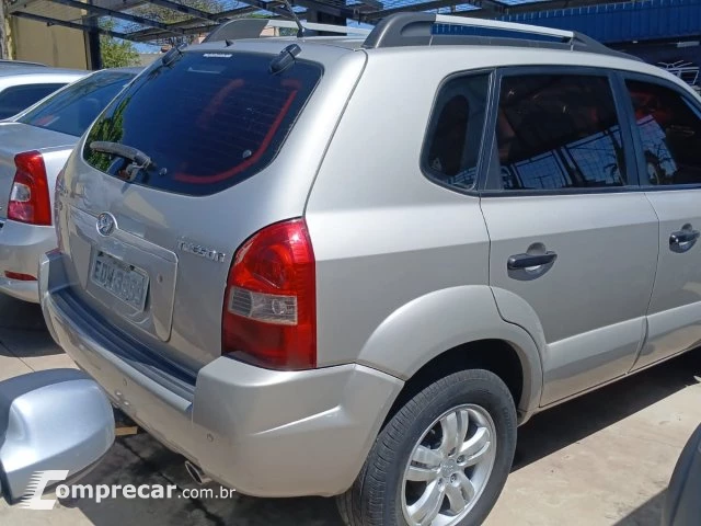 TUCSON - 2.0 MPFI GL 16V 142CV 2WD 4P AUTOMÁTICO