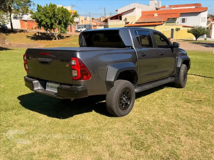 HILUX 2.8 D-4D TURBO DIESEL CD GR-S 4X4 AUTOMÁTICO