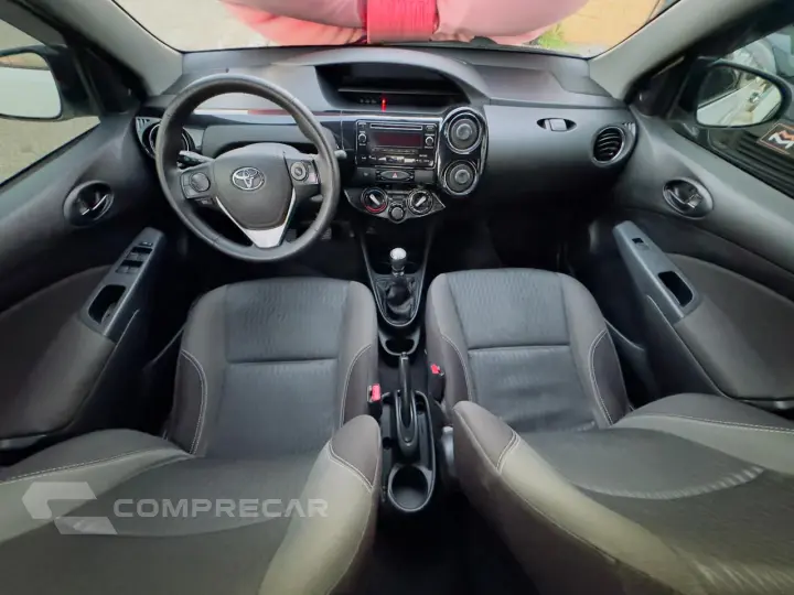 Etios Sedan 1.5 16V 4P FLEX XS