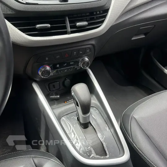 ONIX 1.0 Turbo Plus LT