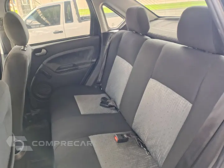 FIESTA 1.6 ROCAM SE SEDAN 8V