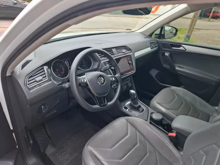 Tiguan 1.4 250 Tsi Total Flex Allspace Tiptronic