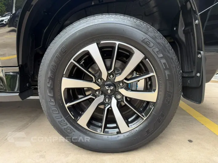 Pajero Sport 2.4 16V Mivec Turbo Diesel Hpe Awd Automático