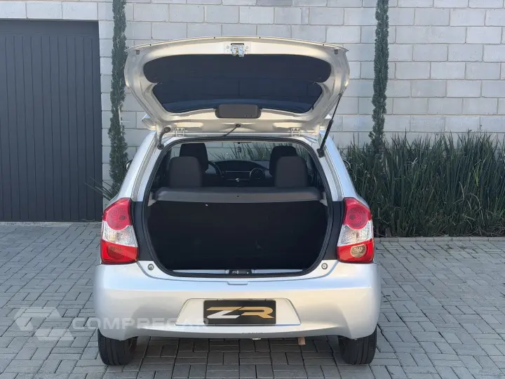 ETIOS 1.3 X 16V FLEX 4P MANUAL