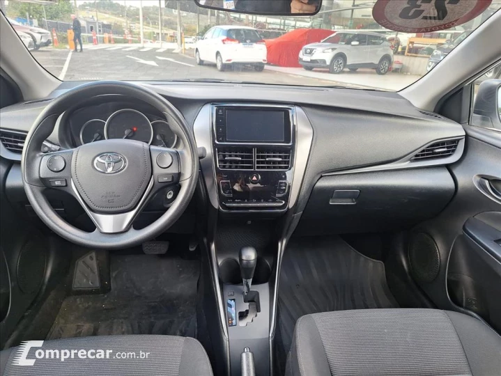 YARIS 1.5 16V FLEX SEDAN XL LIVE MULTIDRIVE