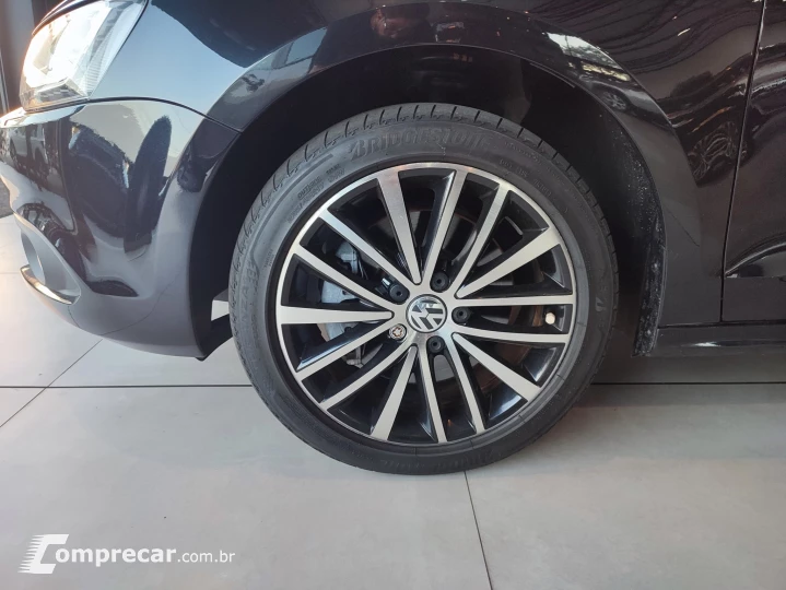 JETTA 2.0 TSI HIGHLINE 200CV GASOLINA 4P TIPTRONIC