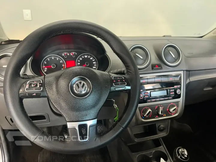 VOYAGE 1.6 MI CITY 8V FLEX 4P MANUAL