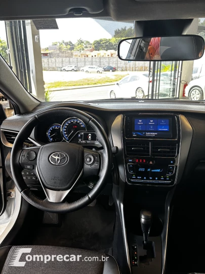 YARIS 1.5 16V Sedan XS