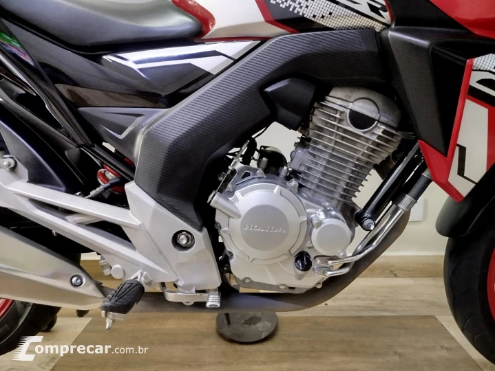 CB 250 F TWISTER