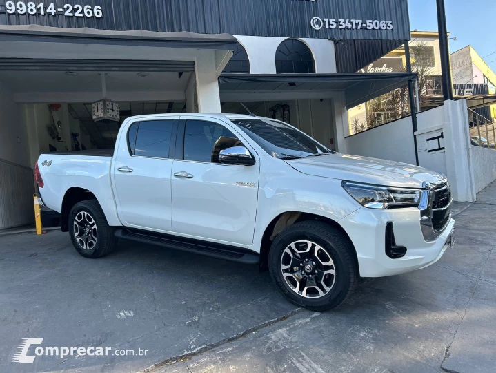 Hilux 2.8 D-4D Turbo Diesel Cd Srx 4X4 Automático