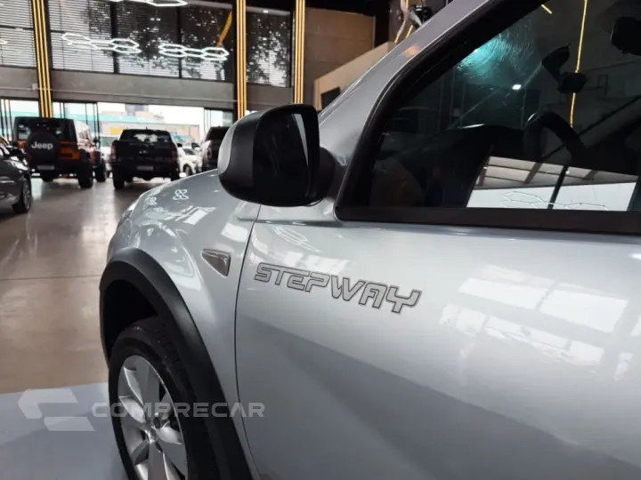 SANDERO 1.6 SL STEPWAY RIP CURL 16V FLEX 4P MANUAL