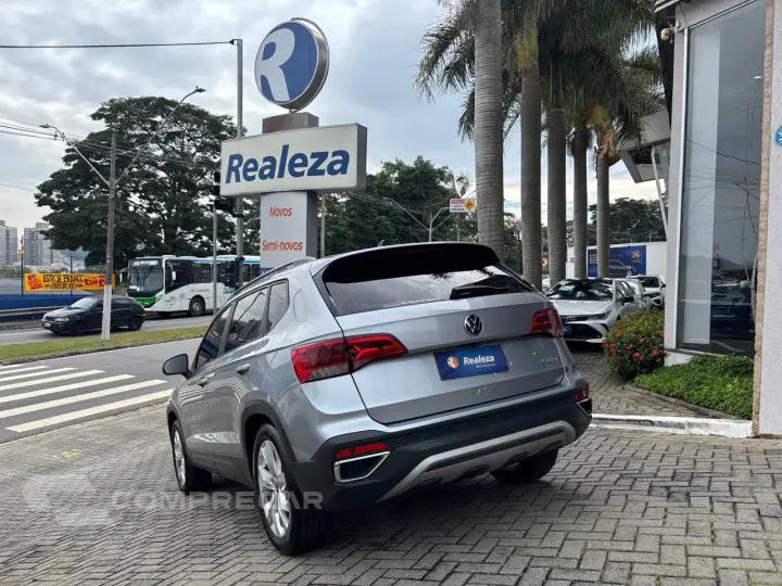TAOS Comfortline 1.4 250 TSI Flex Aut.