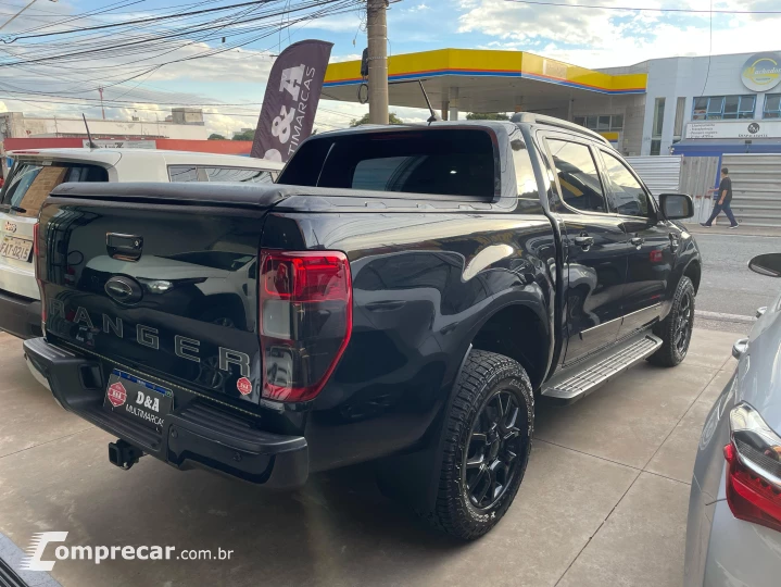 RANGER 2.2 Black 4X2 CD 16V