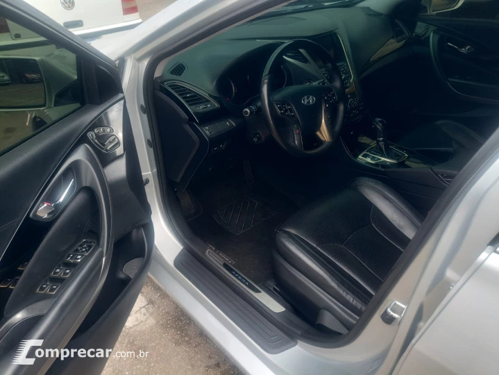 AZERA 3.3 MPFI GLS Sedan V6 24V